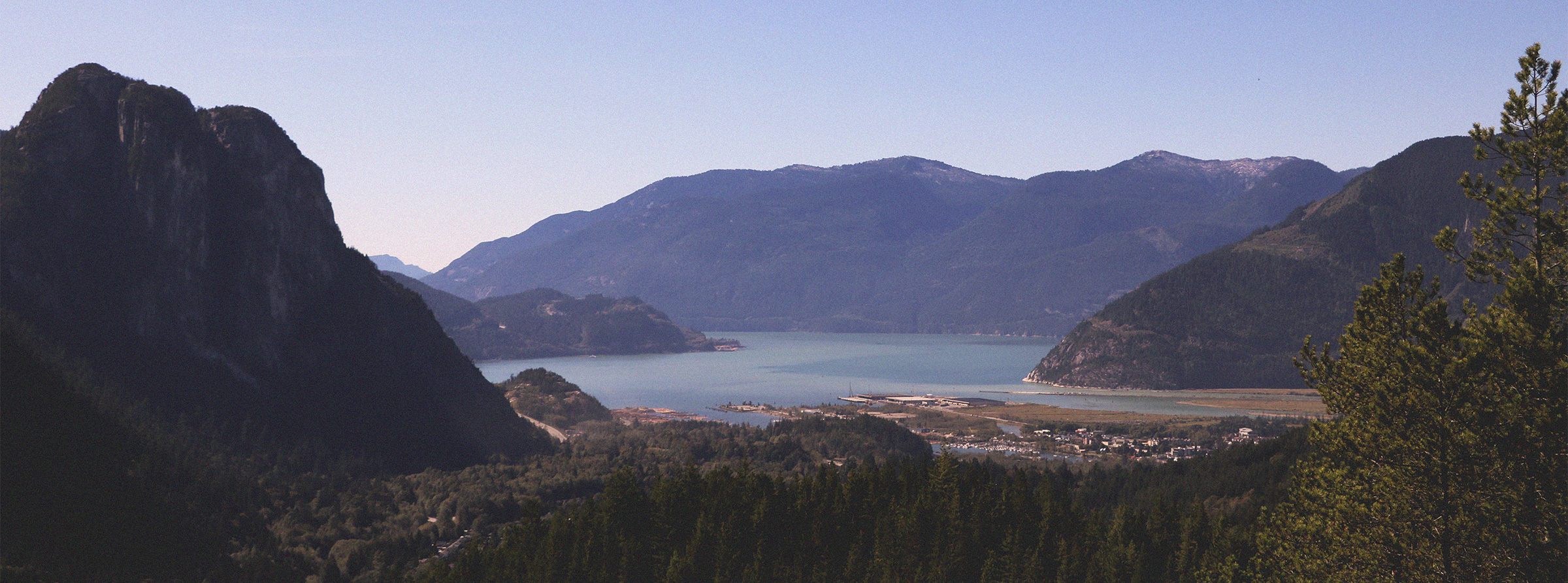 regen homes squamish valleycliffe pano 2400x892