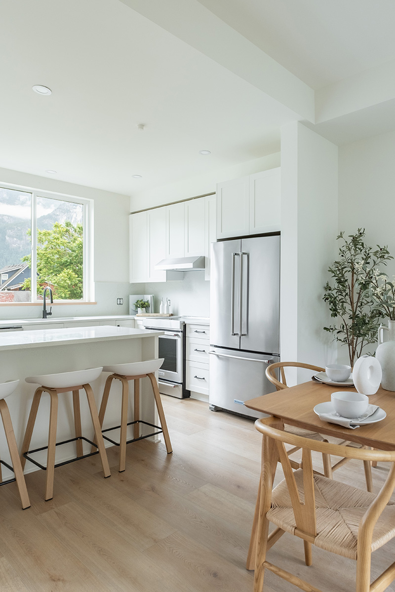 regen homes squamish chickadee lane interiors 1 crop 800x1200